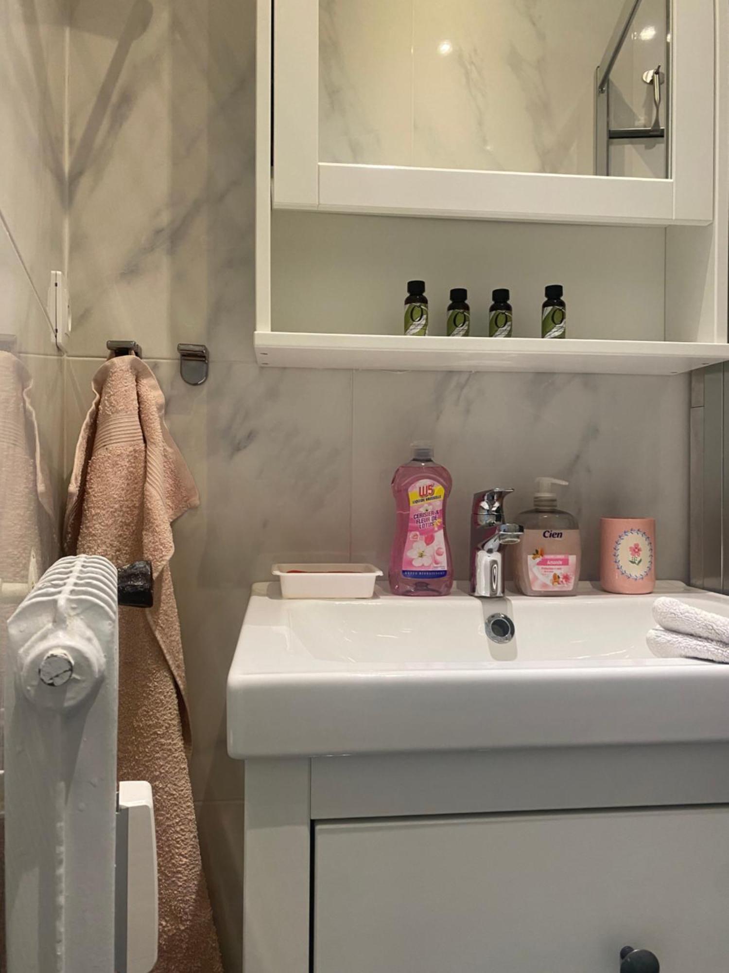 Mirela'S Private Room With Key, Ac, Lift & Balcony In The Center Of Nice On The Cote D'Azur Luaran gambar