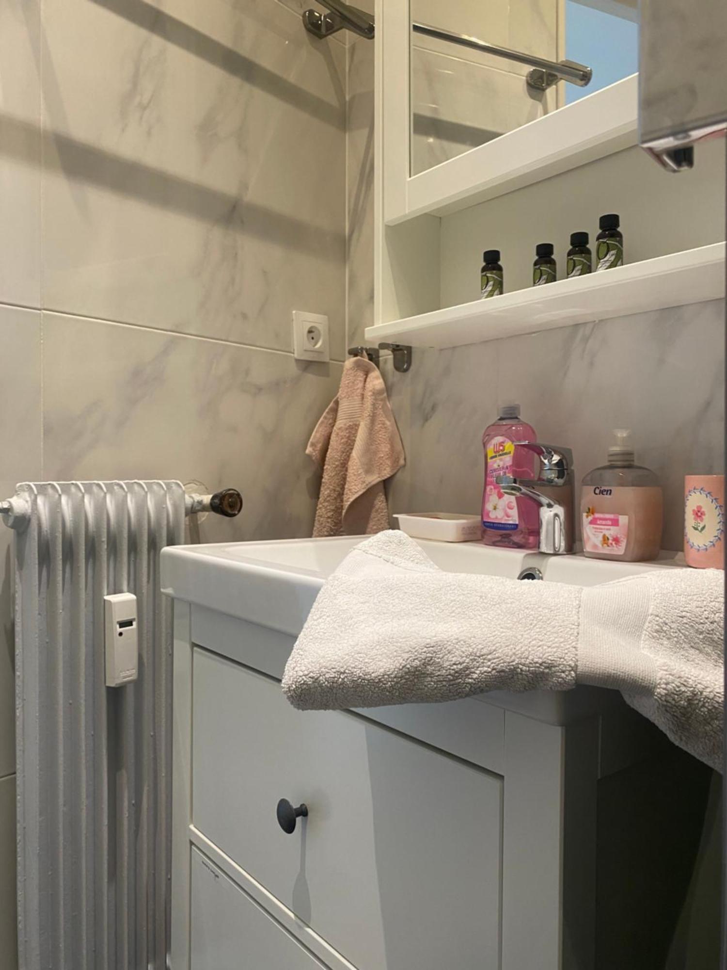 Mirela'S Private Room With Key, Ac, Lift & Balcony In The Center Of Nice On The Cote D'Azur Luaran gambar