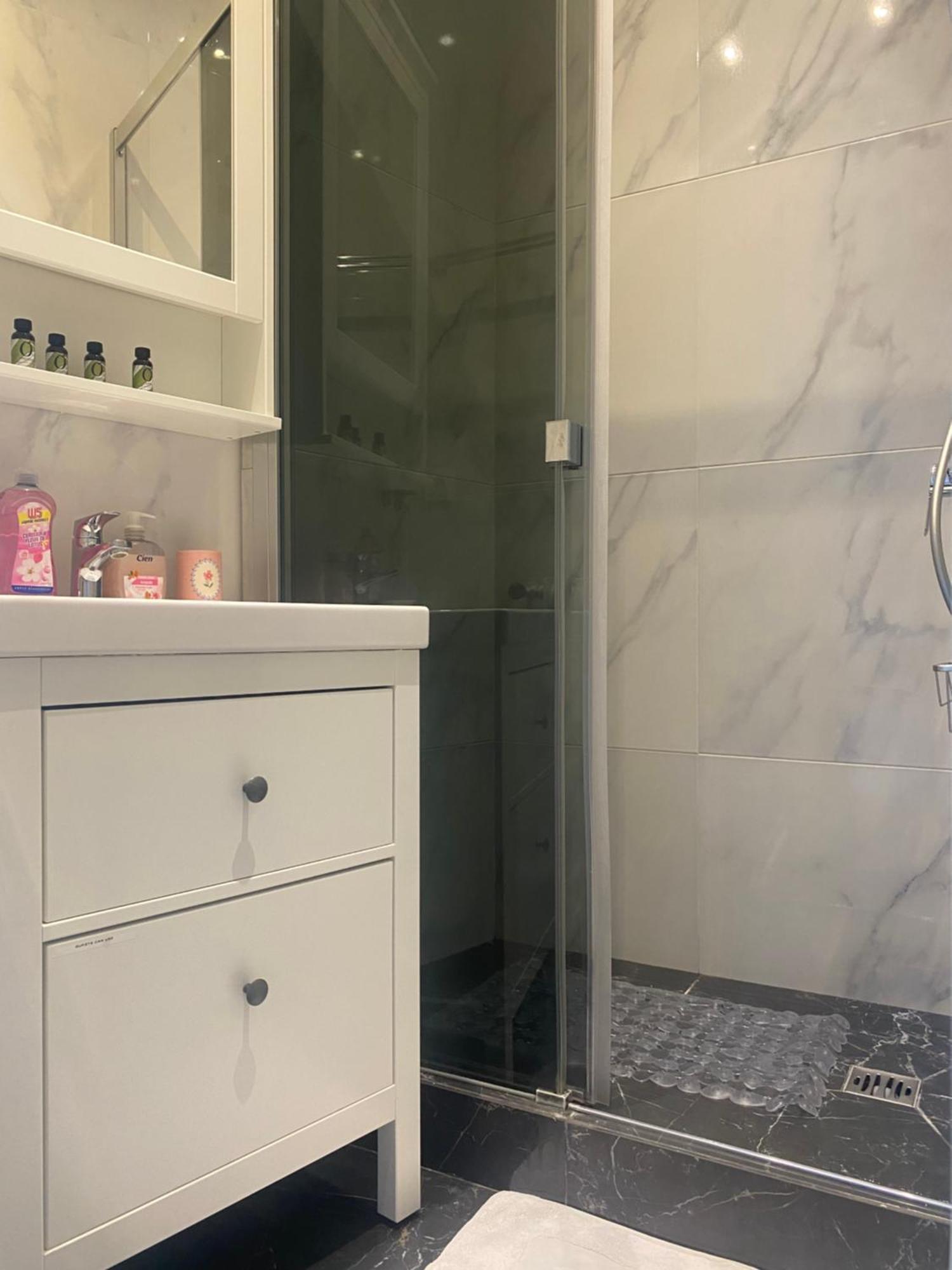 Mirela'S Private Room With Key, Ac, Lift & Balcony In The Center Of Nice On The Cote D'Azur Luaran gambar