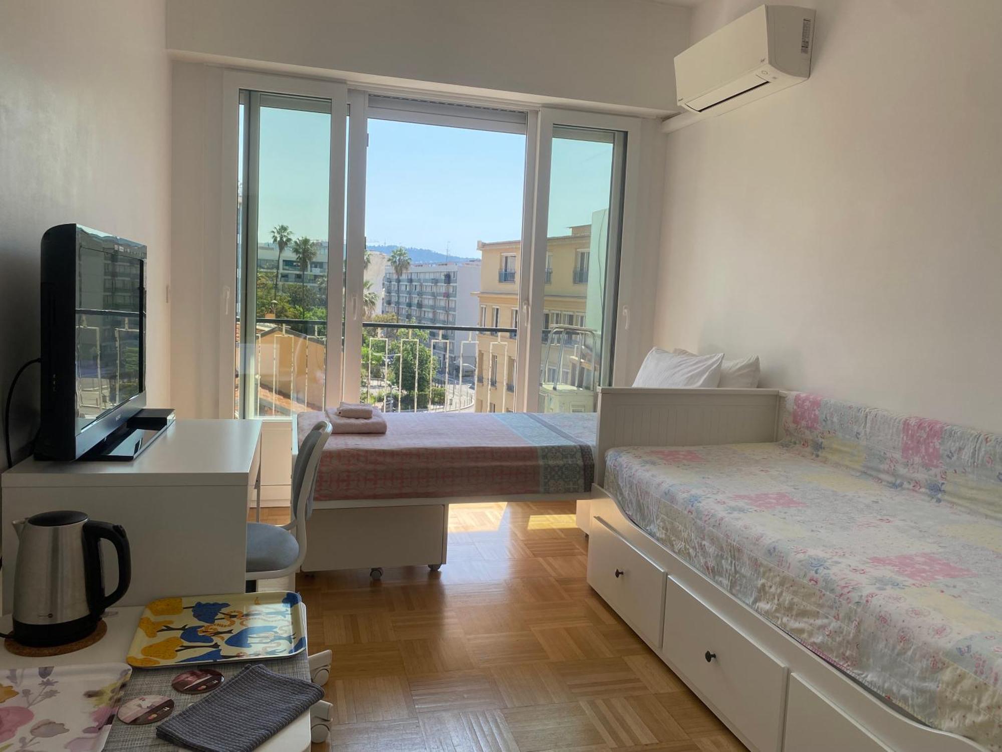 Mirela'S Private Room With Key, Ac, Lift & Balcony In The Center Of Nice On The Cote D'Azur Luaran gambar